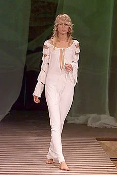 Look 15